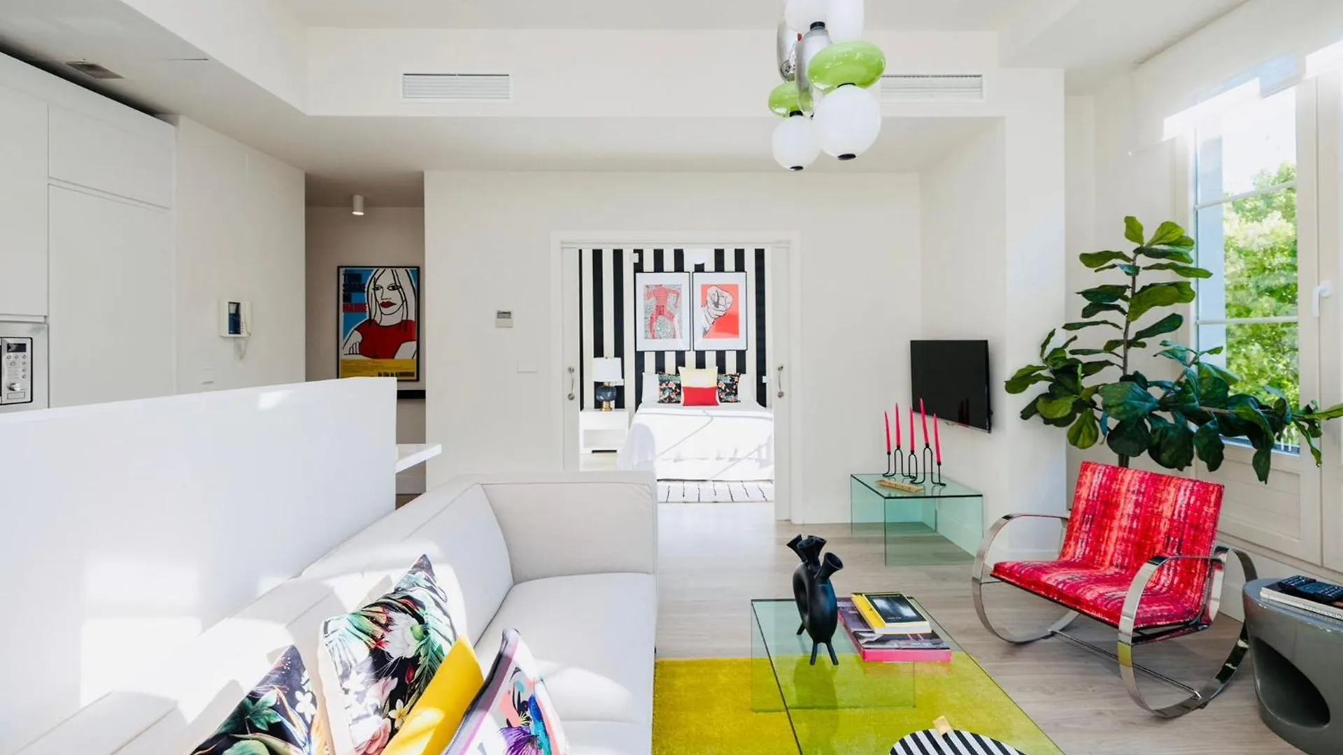 Art Suite Granada Apartment